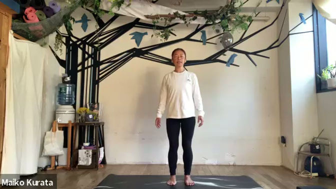 1/3 Hatha yoga by Maiko